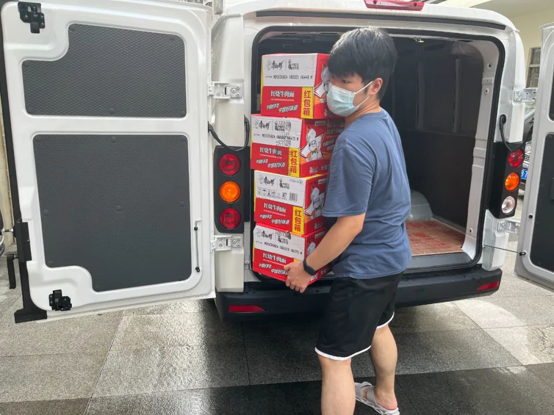 全力以赴，防洪防汛丨中裝建設(shè)積極支援防洪防汛一線